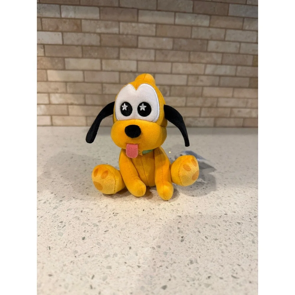 Disney Wishables Shimmer Mickey & Friends Pluto Plush Disney Parks